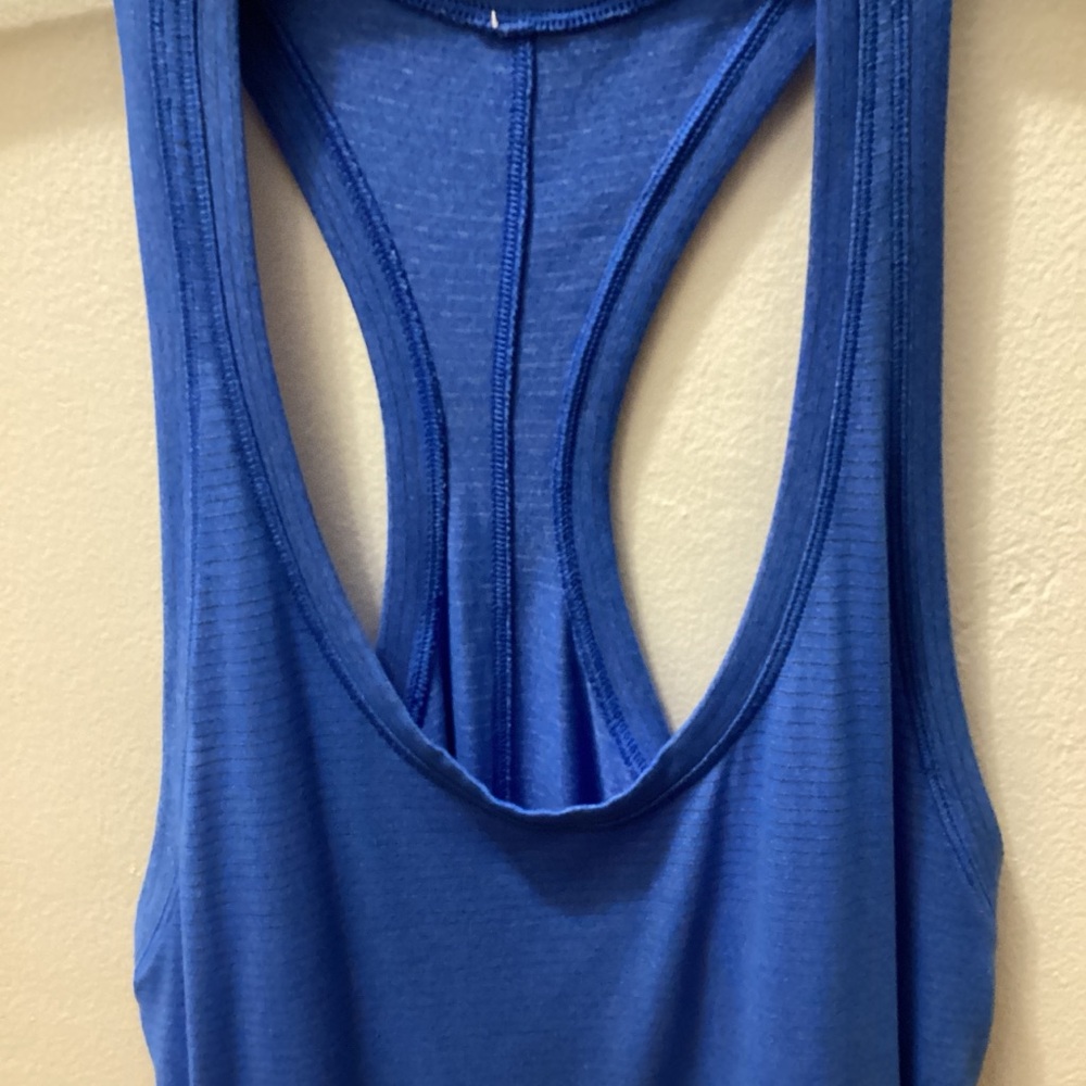 lululemon athletica Vibrant Blue Tank Top - Picture 2 of 7